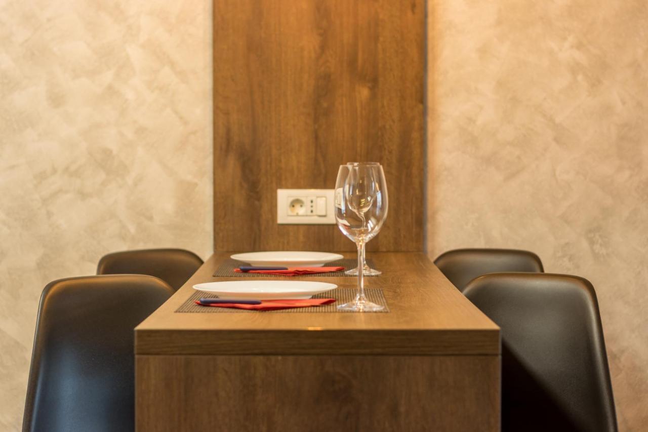 Modern Downtown Apartment Kluż-Napoka Zewnętrze zdjęcie